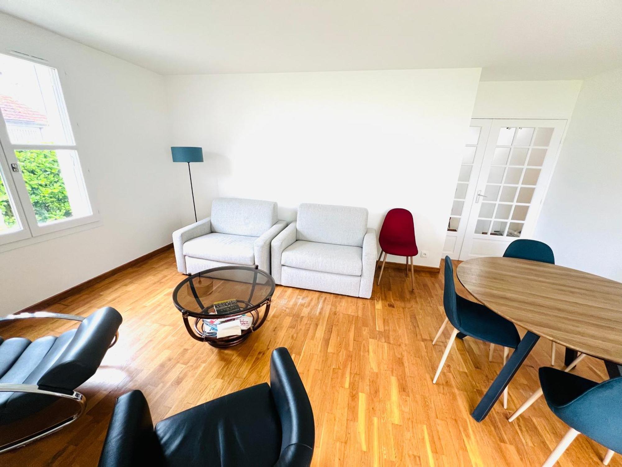 Appartement Standing Avec Jardin, 4 Personnes, Strategiquement Situe Mantes-la-Jolie Extérieur photo